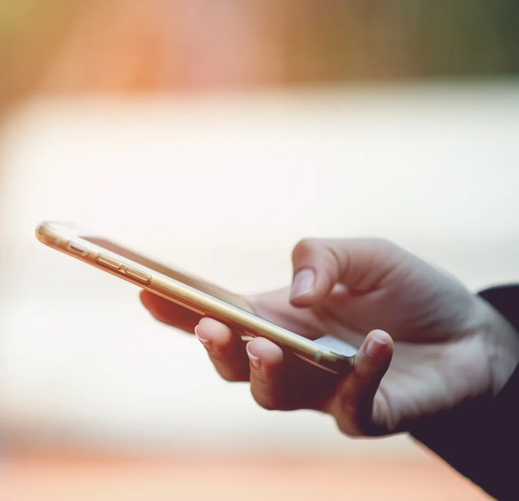 Rezervujte si termín úvodní<br />
nezávazné konzultace<br />
s imigračním profesionálem