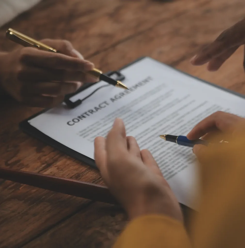 Sledujeme novinky v oblasti<br />
imigračního práva a zaměstnávání<br />
cizinců